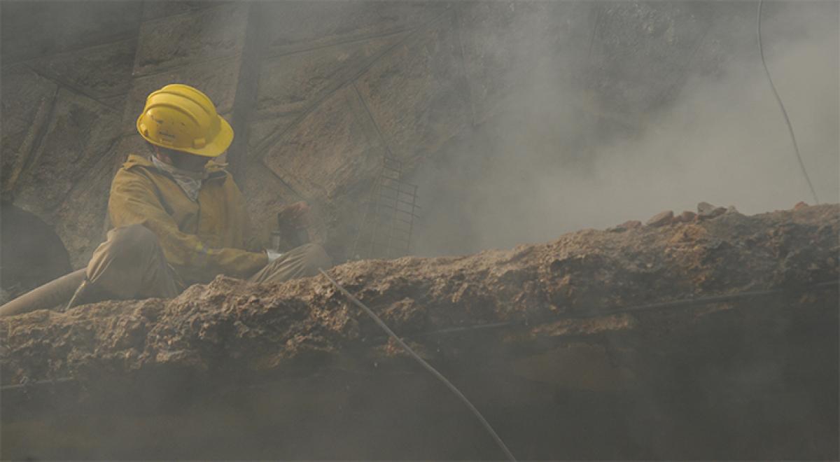 Massive fire mishap at Mozamjahi market